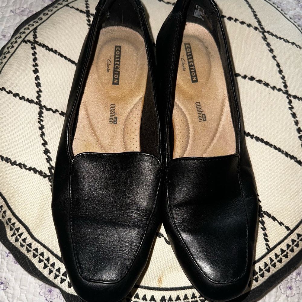 Clarks Women's Juliet Lora Black Leather Slip On Loafer Comfort Shoes 8M